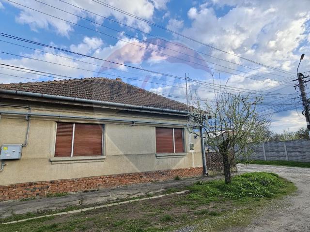 Casa/vila 3 camere vanzare in Timis, Lugoj vezi locația pe hartă