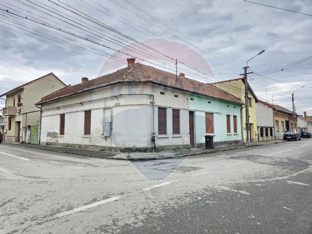 Casa/vila 3 camere vanzare in Timis, Lugoj vezi locația pe hartă