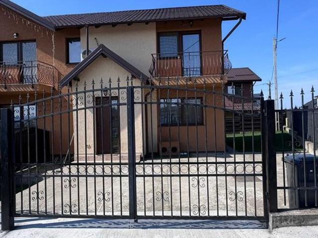CasaVila de inchiriat 750 euro