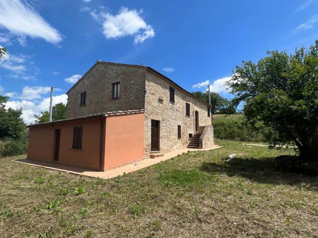 Casa/Villa in affitto a Monteleone di Fermo