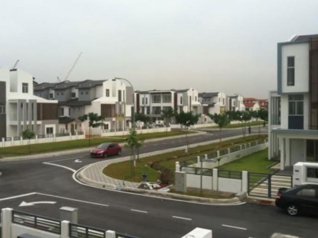 Cascadia Lake Vista, Puchong