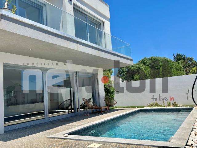 Cascais Zambujeiro Exclusiva Moradia T4 Contemporânea recente de 2020 | Piscina aquecida, Jardim e 3 Suítes