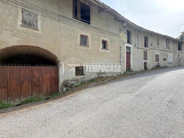 Cascina in vendita a Briaglia