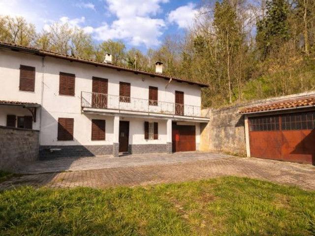 Cascina in vendita a Asti