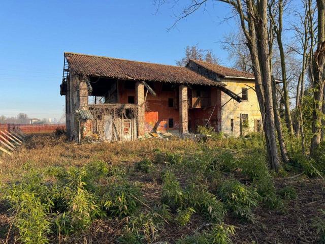 Cascina in vendita a Milano