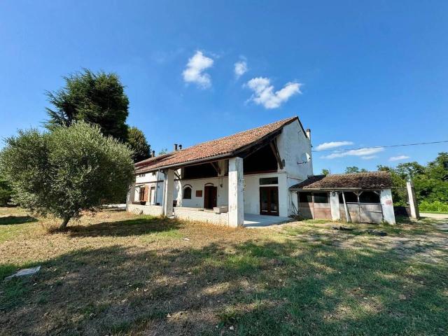 Cascina in vendita a Mortara