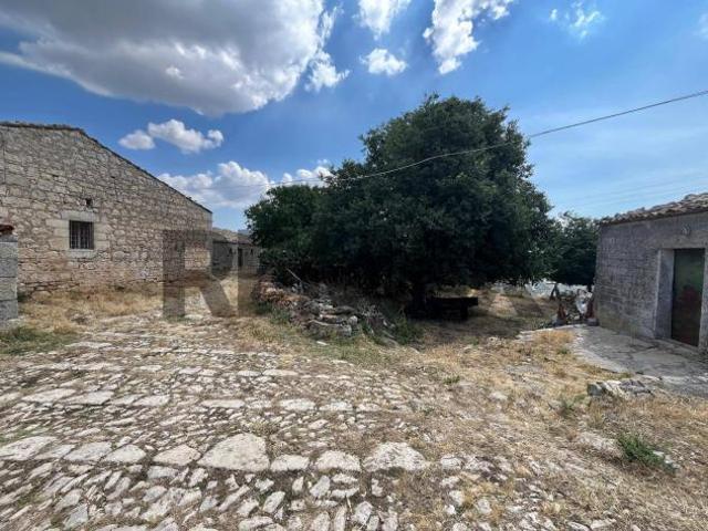 Cascina/Casale in vendita a Ragusa, Americhe