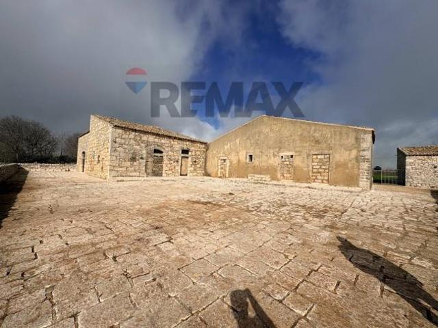 Cascina/Casale in vendita a Ragusa, Americhe