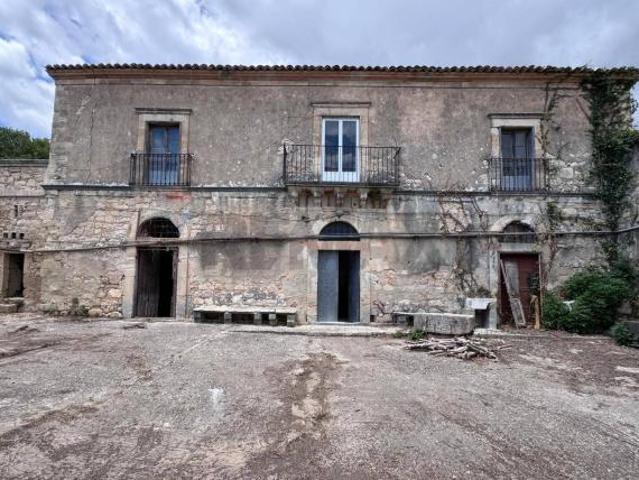 Cascina/Casale in vendita a Ragusa, Ibla