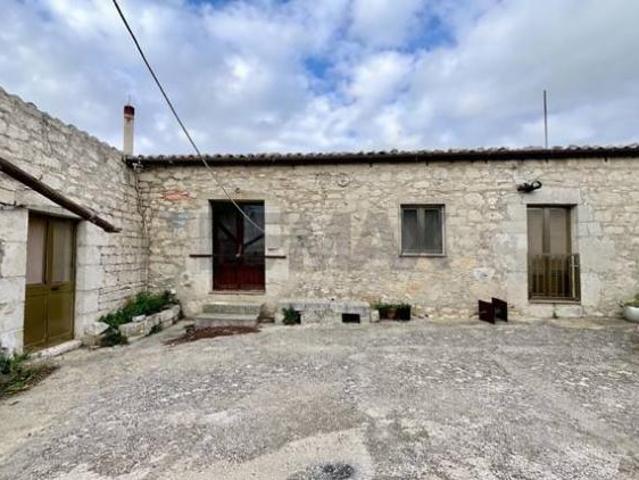 Cascina/Casale in vendita a Ragusa, San Giacomo