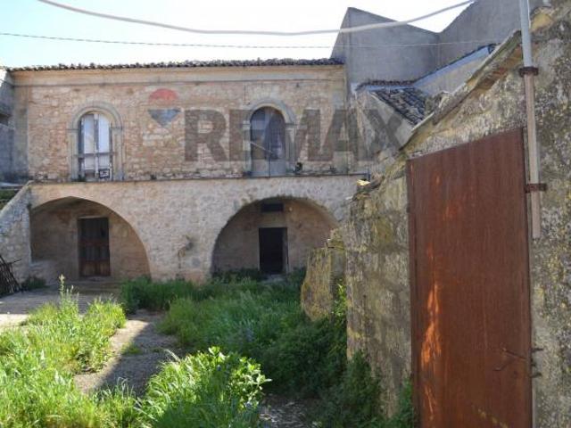 Cascina/Casale in vendita a Ragusa, Viale Europa
