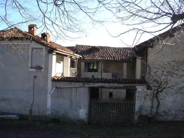 Cascinale / Podere in vendita a Piana Crixia
