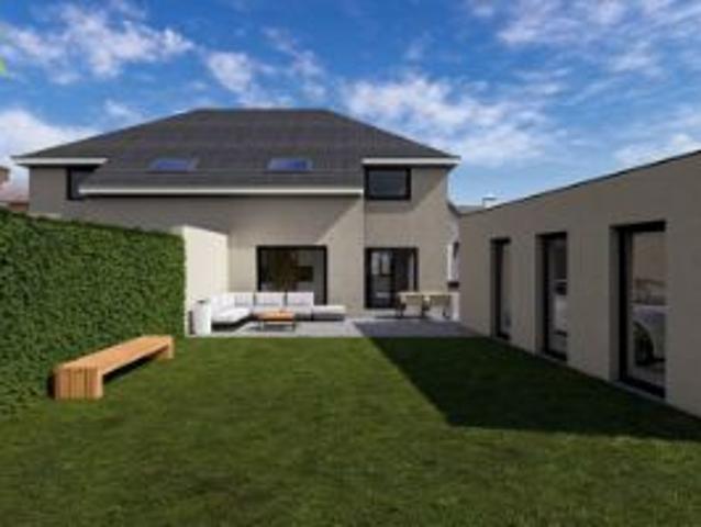 Casco woning op 554m2 grondperceel, garage en keuzemogelijk