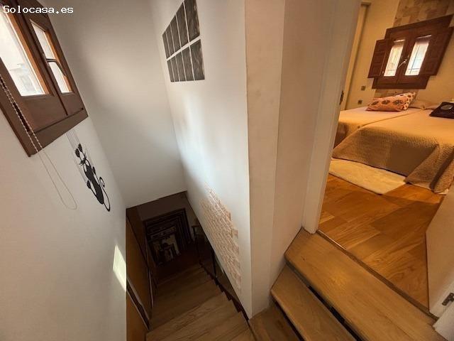 Casco histórico. Piso en el corazón del casco con 3 dormitorios y 2 baños.Terraza privada