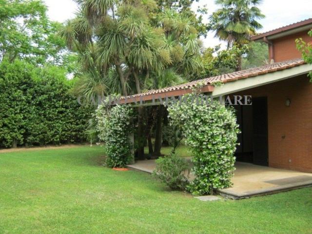 Case e ville in affitto di 470 m² in Largo Olgiata, 15