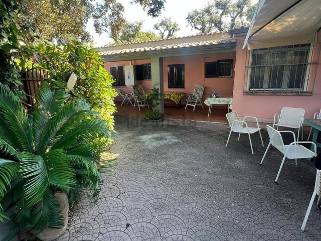 Case e ville in affitto di 70 m² in Via Tortoreto