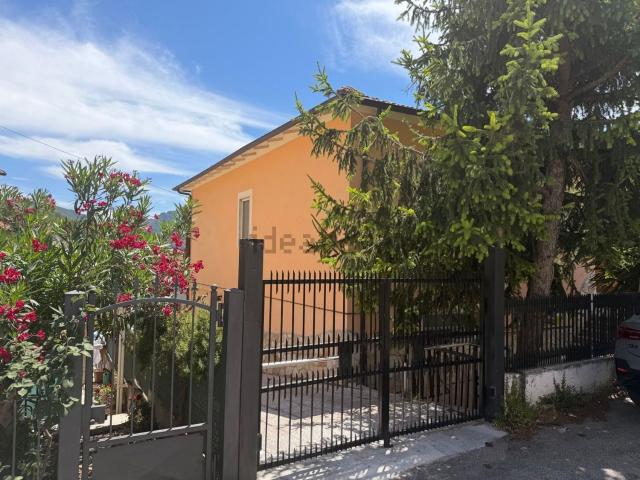 Case e ville in affitto di 80 m² in Strada di Tuillo