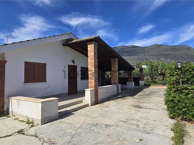 Case e ville in affitto di 95 m² in Corso Bernardo Mattarella, 98