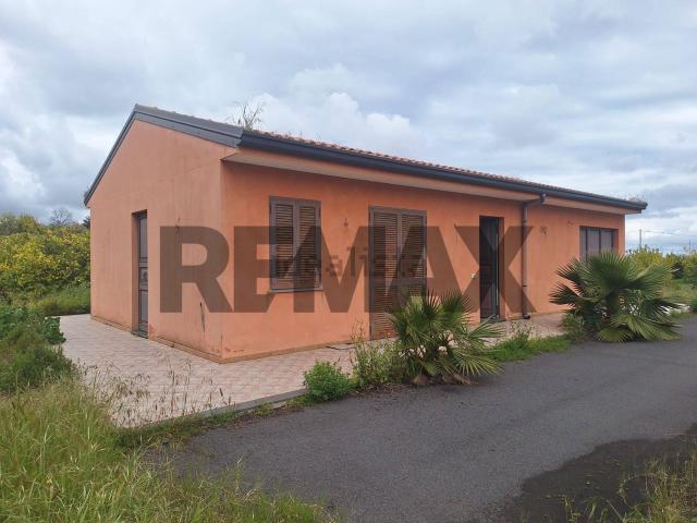 Case e ville in affitto di 100 m²