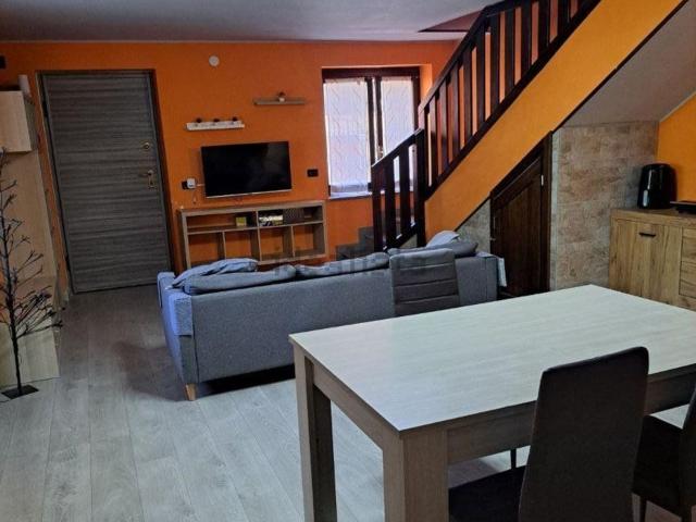 Case e ville in affitto di 100 m² in Via Torre