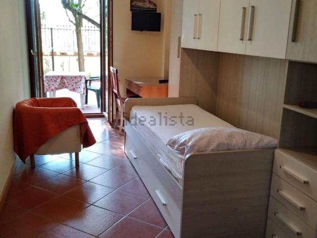 Case e ville in affitto di 100 m² in Viale America Latina