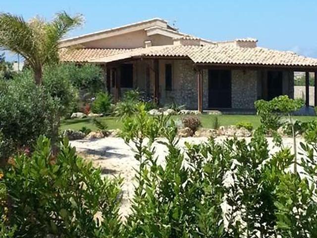 Case e ville in affitto di 110 m²