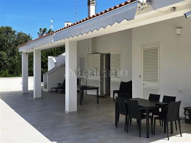 Case e ville in affitto di 110 m² in Via Barbara