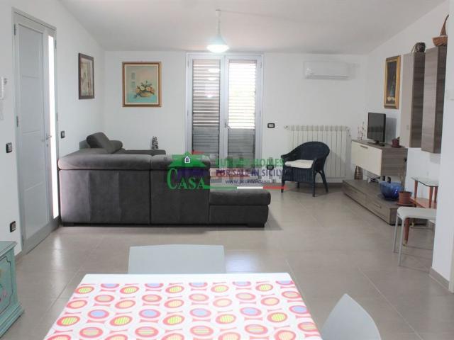 Case e ville in affitto di 110 m² in Via Sandro Pertini