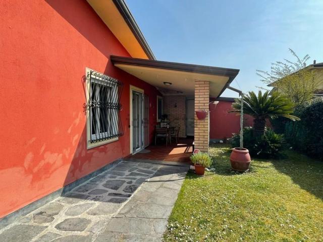 Case e ville in affitto di 110 m² in Viale della Repubblica, 215