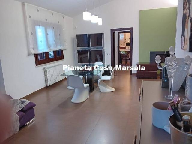 Case e ville in affitto di 120 m² in Contrada Cuore di Gesù