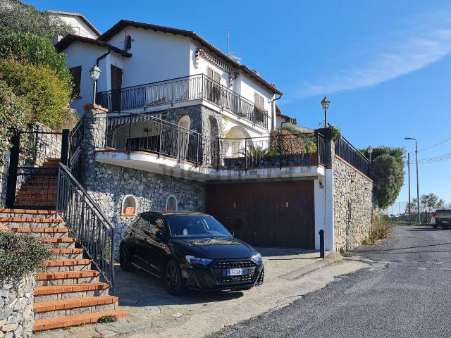 Case e ville in affitto di 127 m² in Via Oliveto, 57
