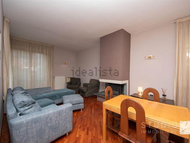 Case e ville in affitto di 140 m²