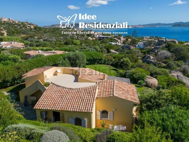 Case e ville in affitto di 150 m² in Via Cadice