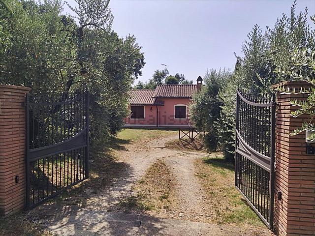 Case e ville in affitto di 160 m²