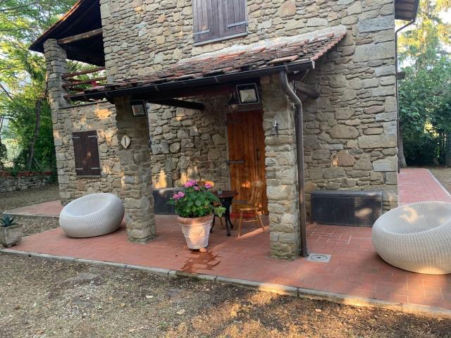Case e ville in affitto di 170 m² in Strada comunale di Poggio di Loro, 61