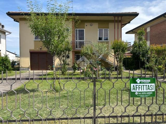 Case e ville in affitto di 175 m²