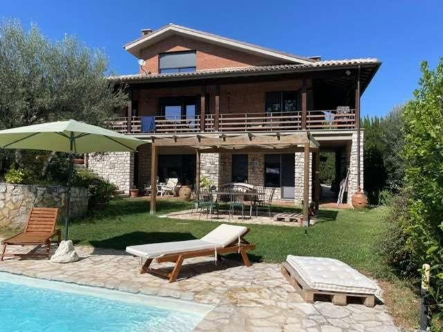Case e ville in affitto di 180 m²
