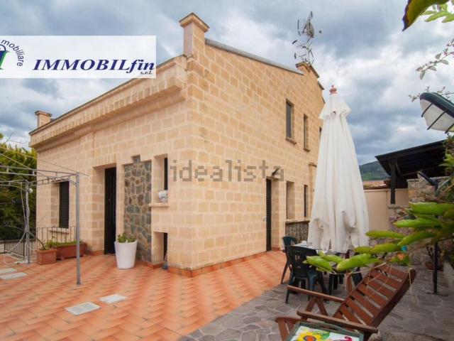 Case e ville in affitto di 200 m² in Contrada Mazzaforno, 5