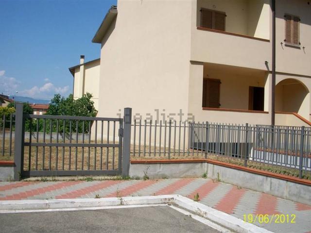 Case e ville in affitto di 200 m² in Località Agazzi