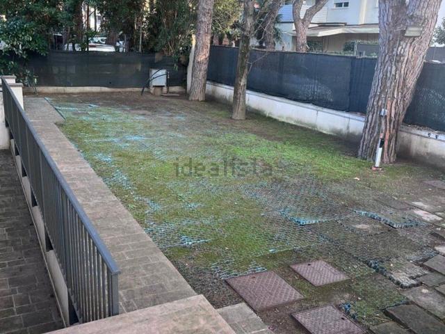 Case e ville in affitto di 205 m² in Viale Pola, 2
