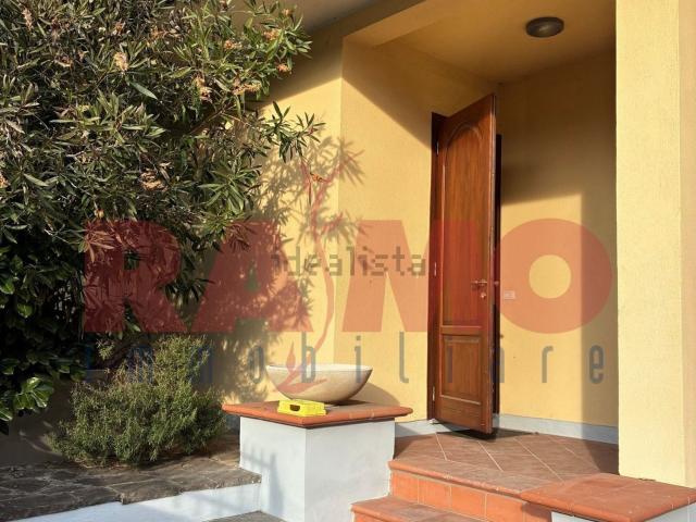 Case e ville in affitto di 210 m² in Viale Sempione, 24