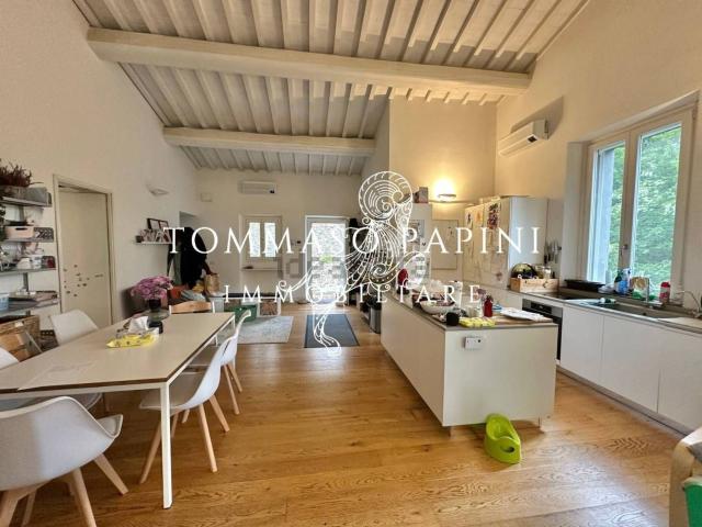 Case e ville in affitto di 211 m² in Via Antonio Susini