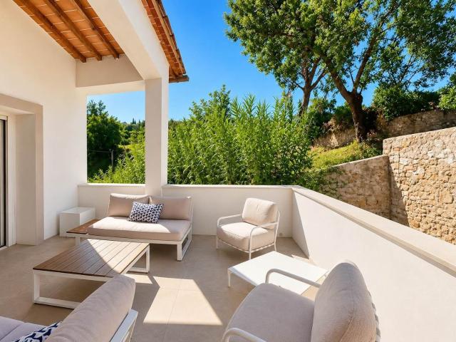 Case e ville in affitto di 220 m²