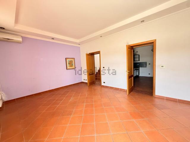 Case e ville in affitto di 230 m² in Viale Brigata Ravenna