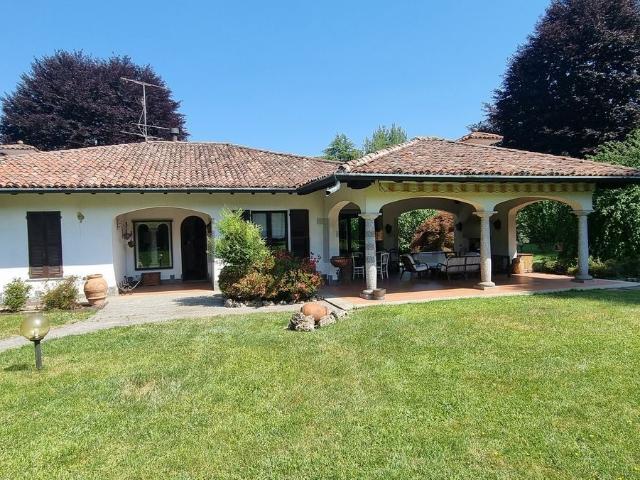 Case e ville in affitto di 250 m² in Via Cascina Pelada, 115
