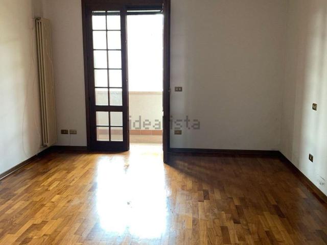 Case e ville in affitto di 280 m²