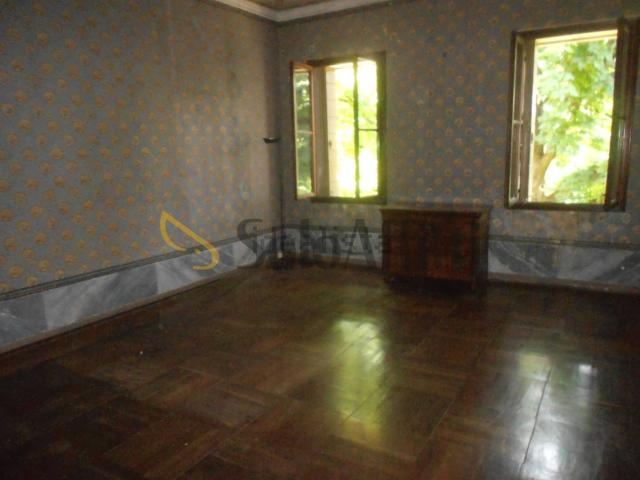 Case e ville in affitto di 300 m² in Via Euganea Praglia