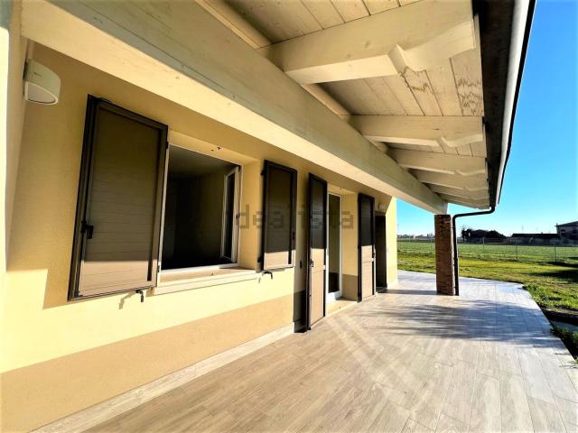 Case e ville in affitto di 340 m²