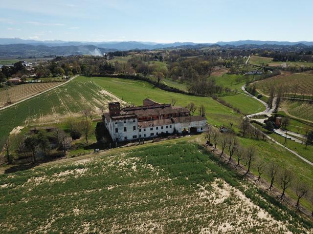 Case e ville in vendita di 4000 m² in Strada di Monterotondo