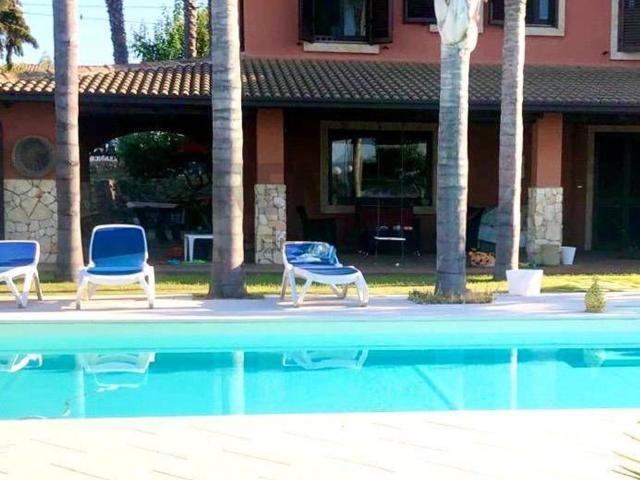 Case e ville in vendita di 400 m²